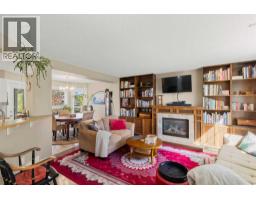 4pc Bathroom - 47 Somerside Common Sw, Calgary, AB T2Y3M9 Photo 6