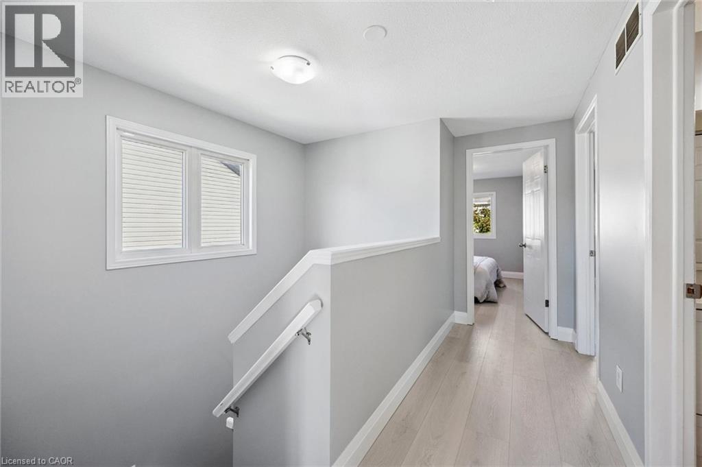 78 Foxglove Crescent — photo 15