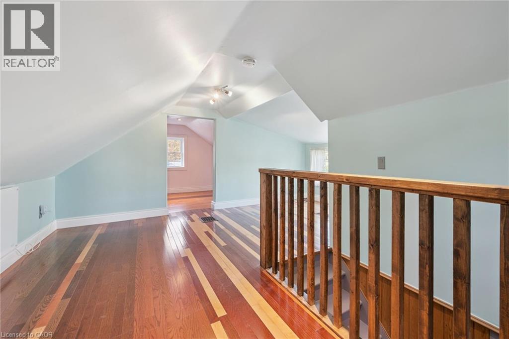 21 BRAUN Street - 32