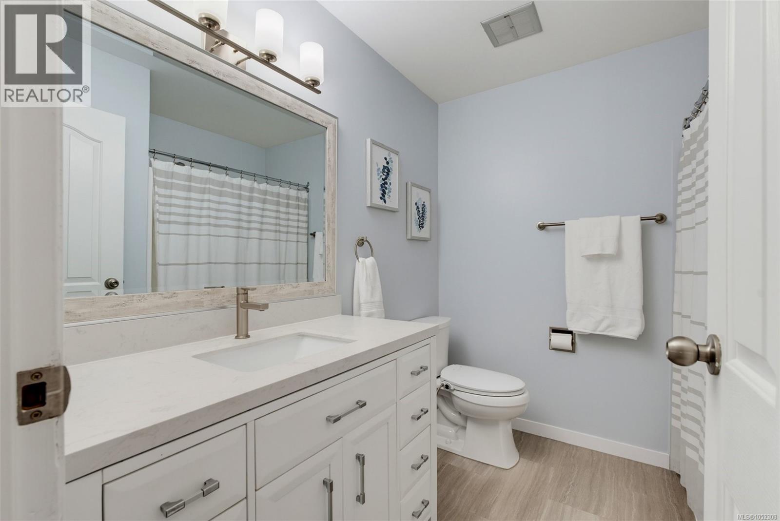 13 4391 Torquay Drive, Saanich