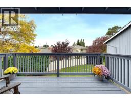 13 4391 Torquay Dr, Saanich, BC V8N3L3 Photo 15