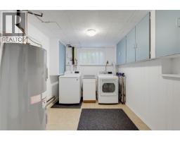 13 4391 Torquay Dr, Saanich, BC V8N3L3 Photo 24
