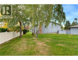 13 4391 Torquay Dr, Saanich, BC V8N3L3 Photo 32