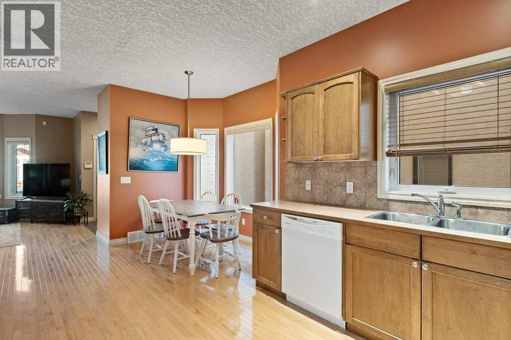 1, 425 13 Avenue NE photo 10