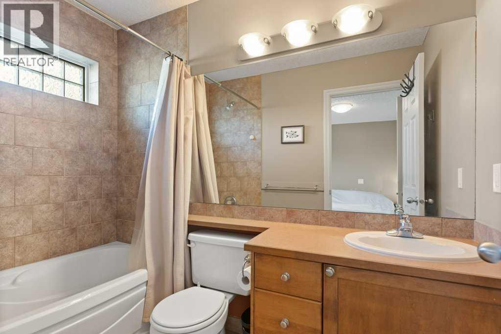 1, 425 13 Avenue NE photo 15
