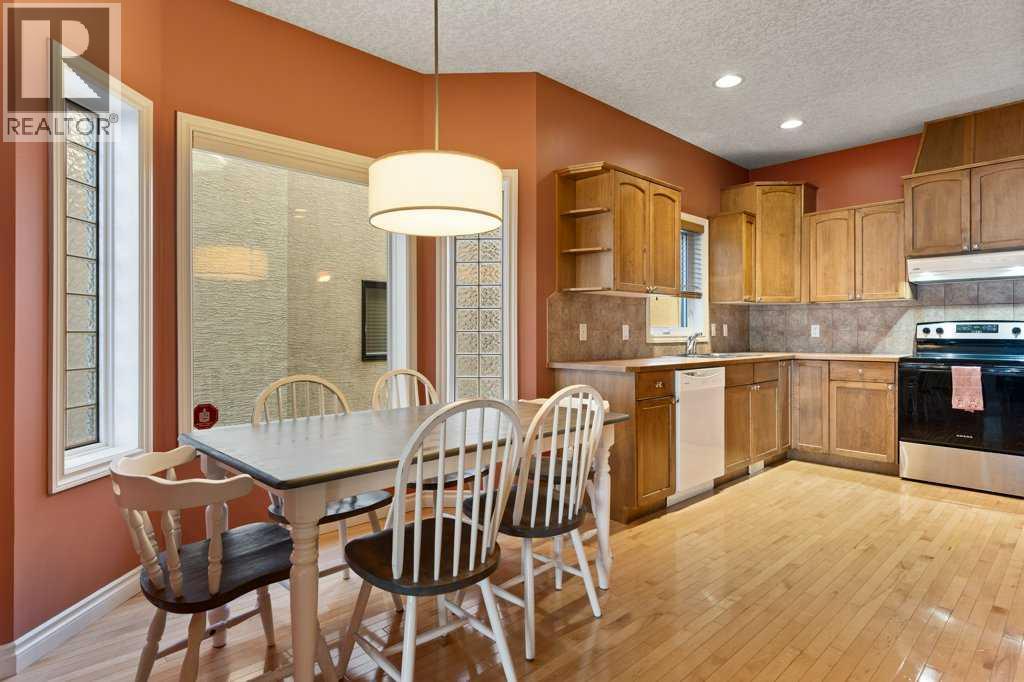 1, 425 13 Avenue NE photo 6