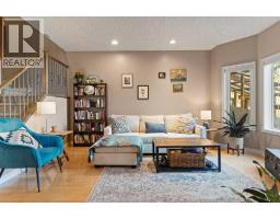 1, 425 13 Avenue NE - photo 4