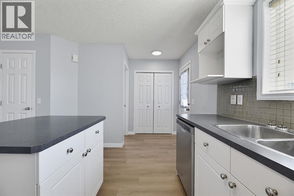 220 Covemeadow Road NE photo 18