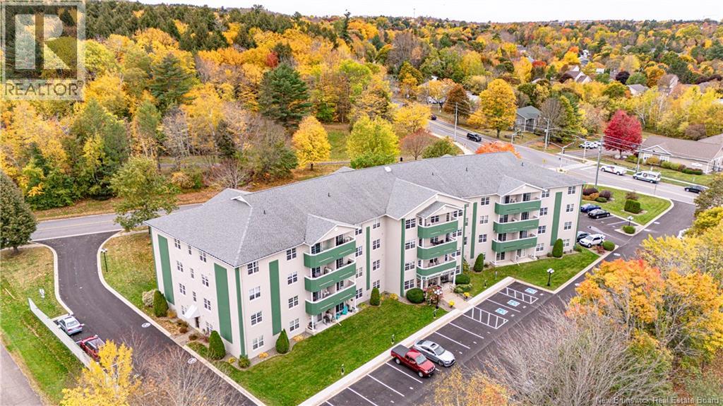 #211 158 Hanwell Road - 30