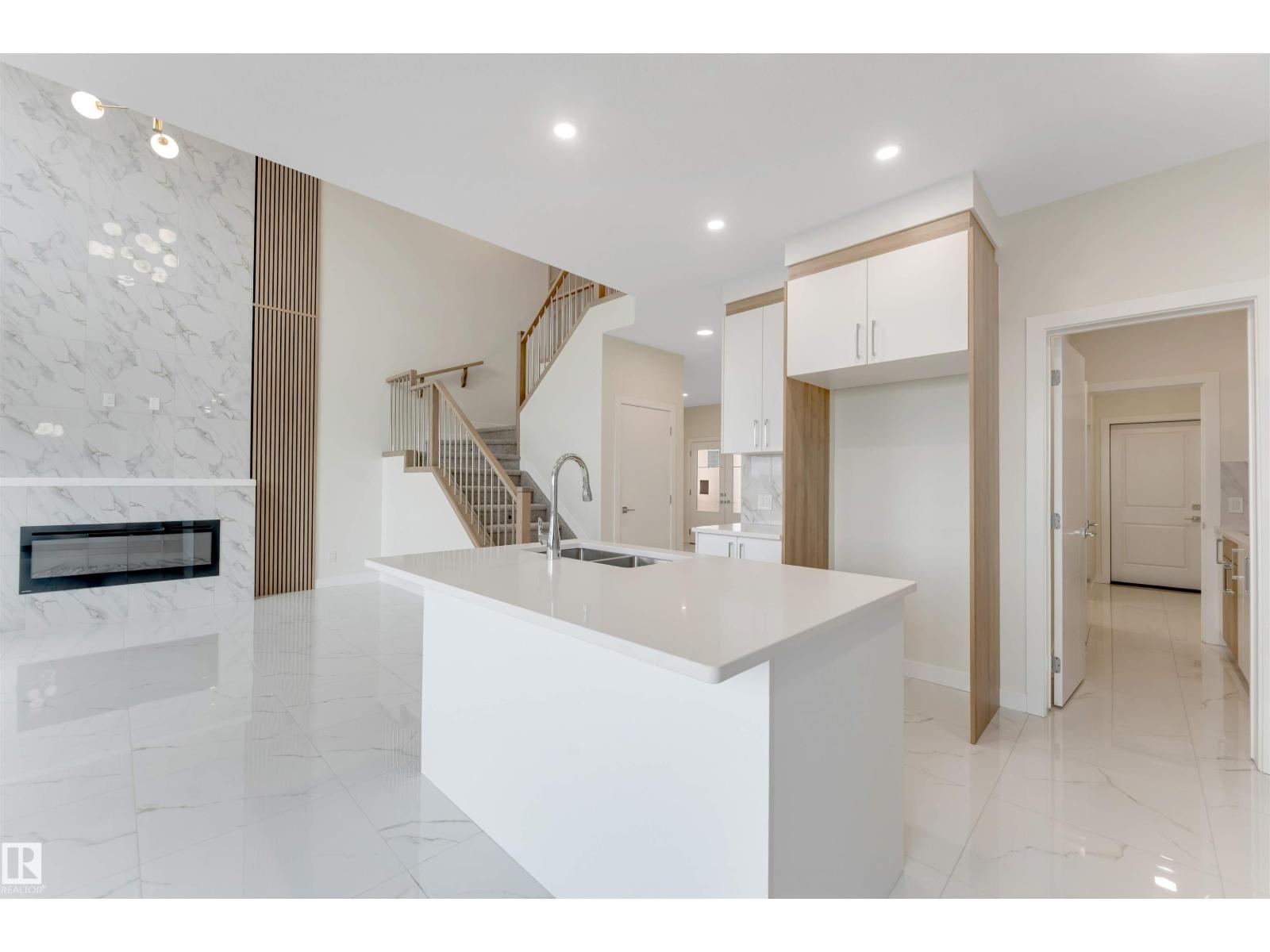 3803 38 Avenue, photo 21