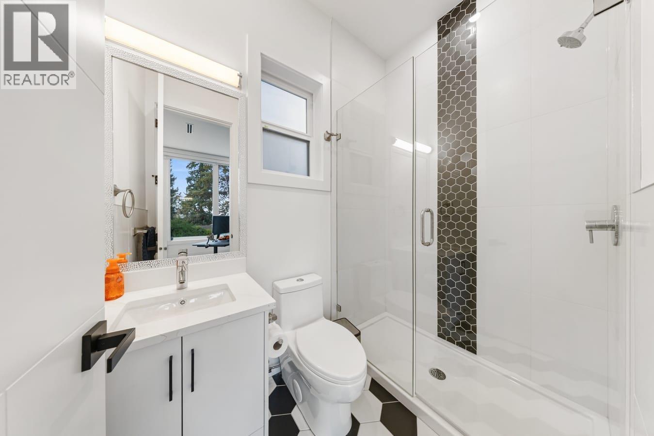 Photo of 5243 CARSON STREET 19