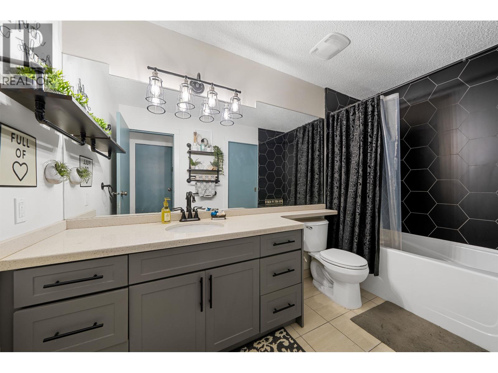 210 1924 COMOX STREET, Vancouver - Image 1