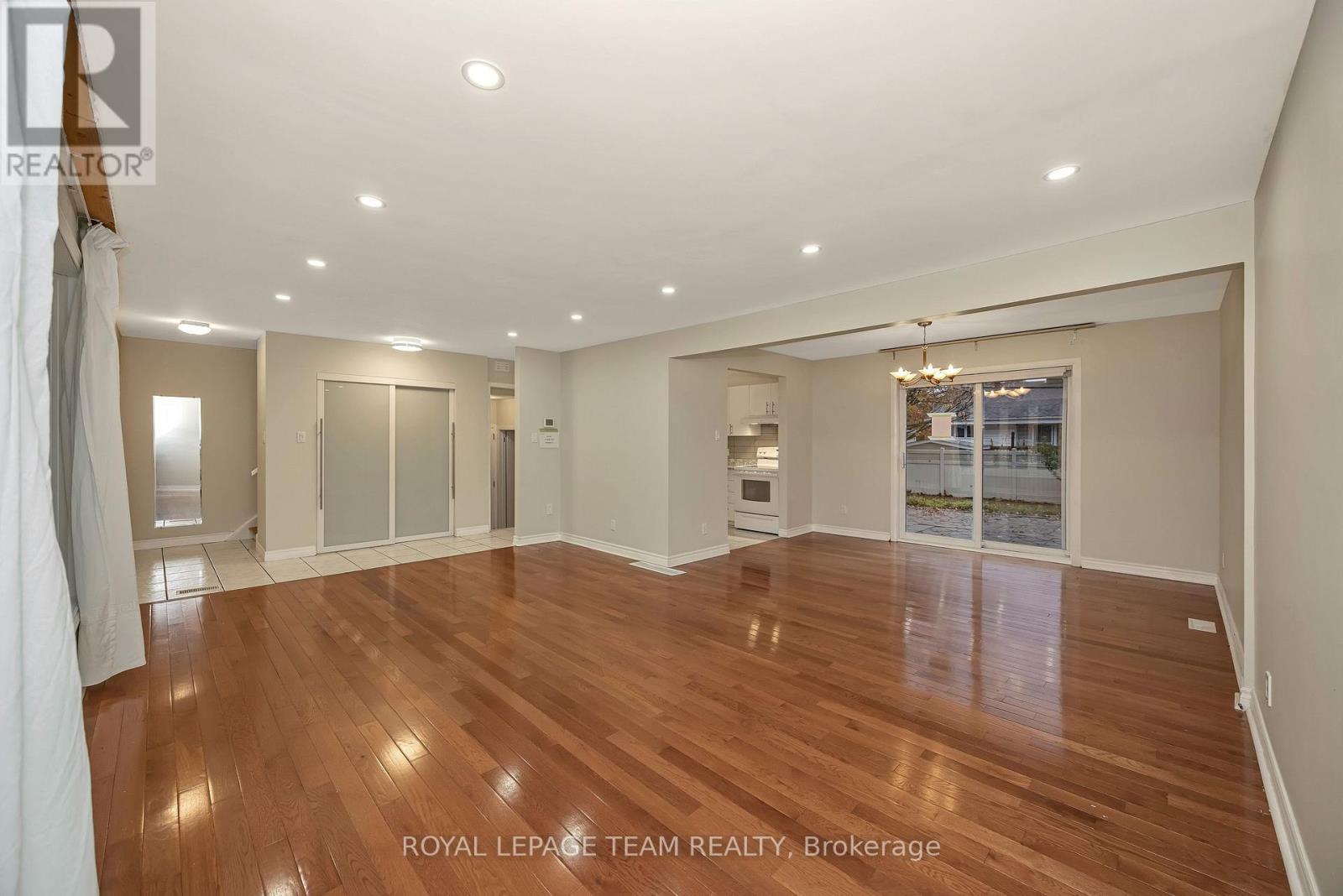 2200 MARTHA AVENUE - 10