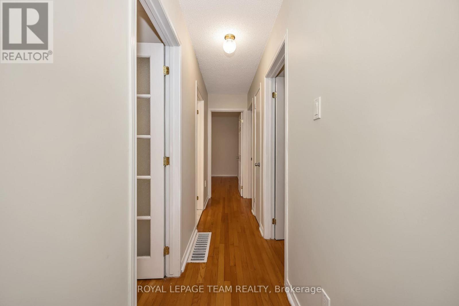2200 MARTHA AVENUE - 23