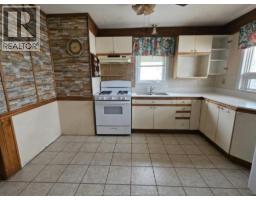 Kitchen - 835 Stanley, Windsor, ON N8X3B4 Photo 6