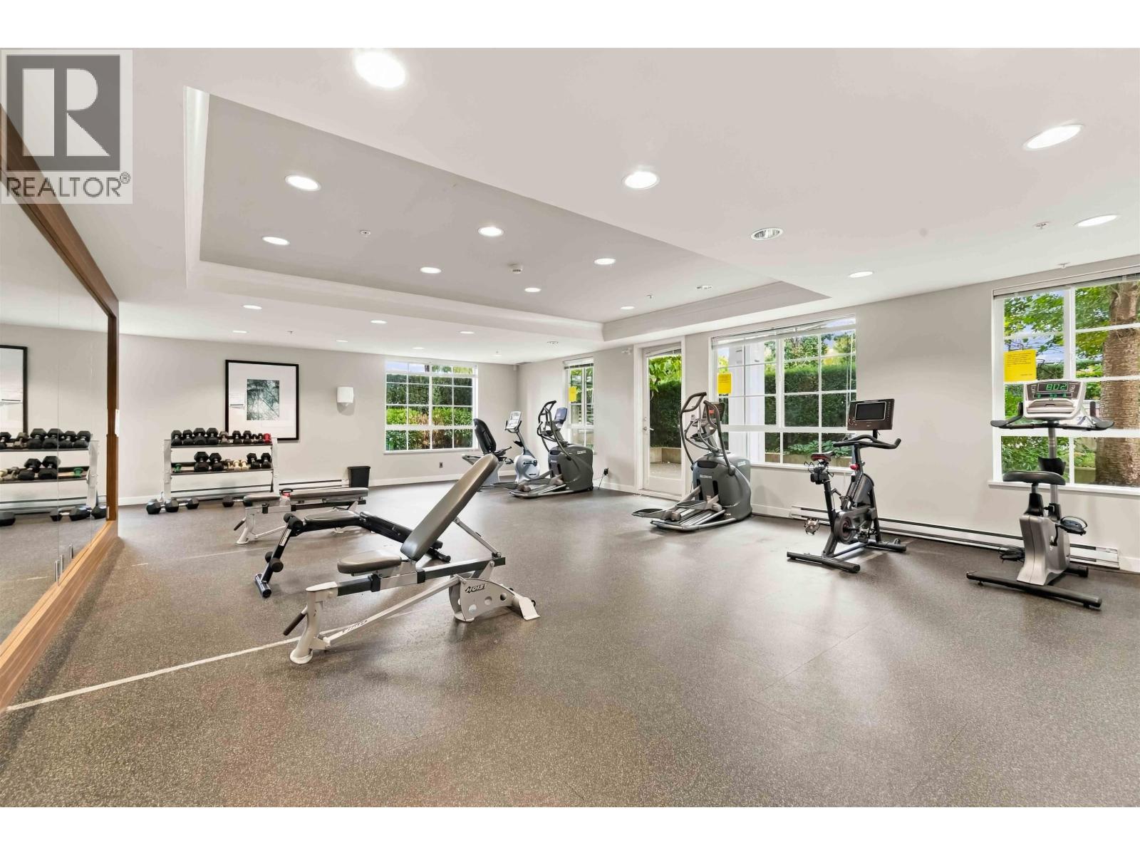 212 555 FOSTER AVENUE, Coquitlam - Image 1