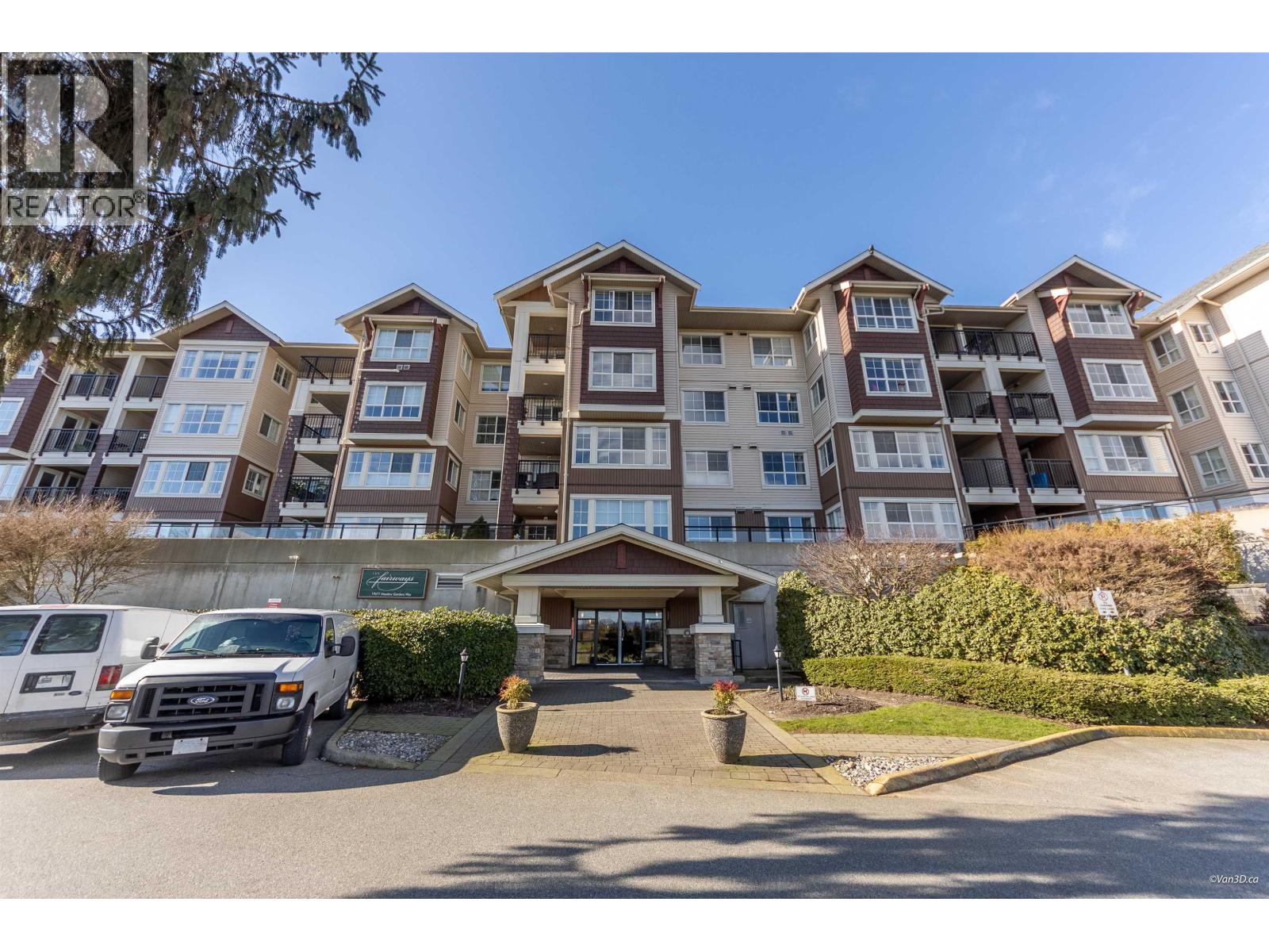 Property for sale at 214 19677 MEADOW GARDENS WAY