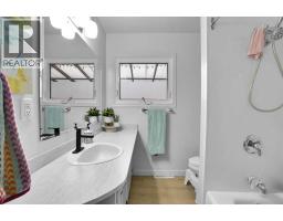 413 3 Street - photo 16