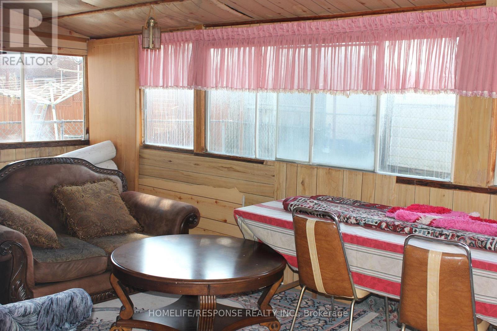 20 Nootka Crescent — photo 11