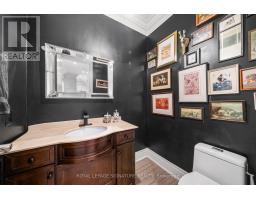 39 Regina Avenue, Toronto, ON M6A1R4 Photo 17
