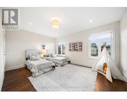 39 Regina Avenue, Toronto, ON M6A1R4 Photo 22