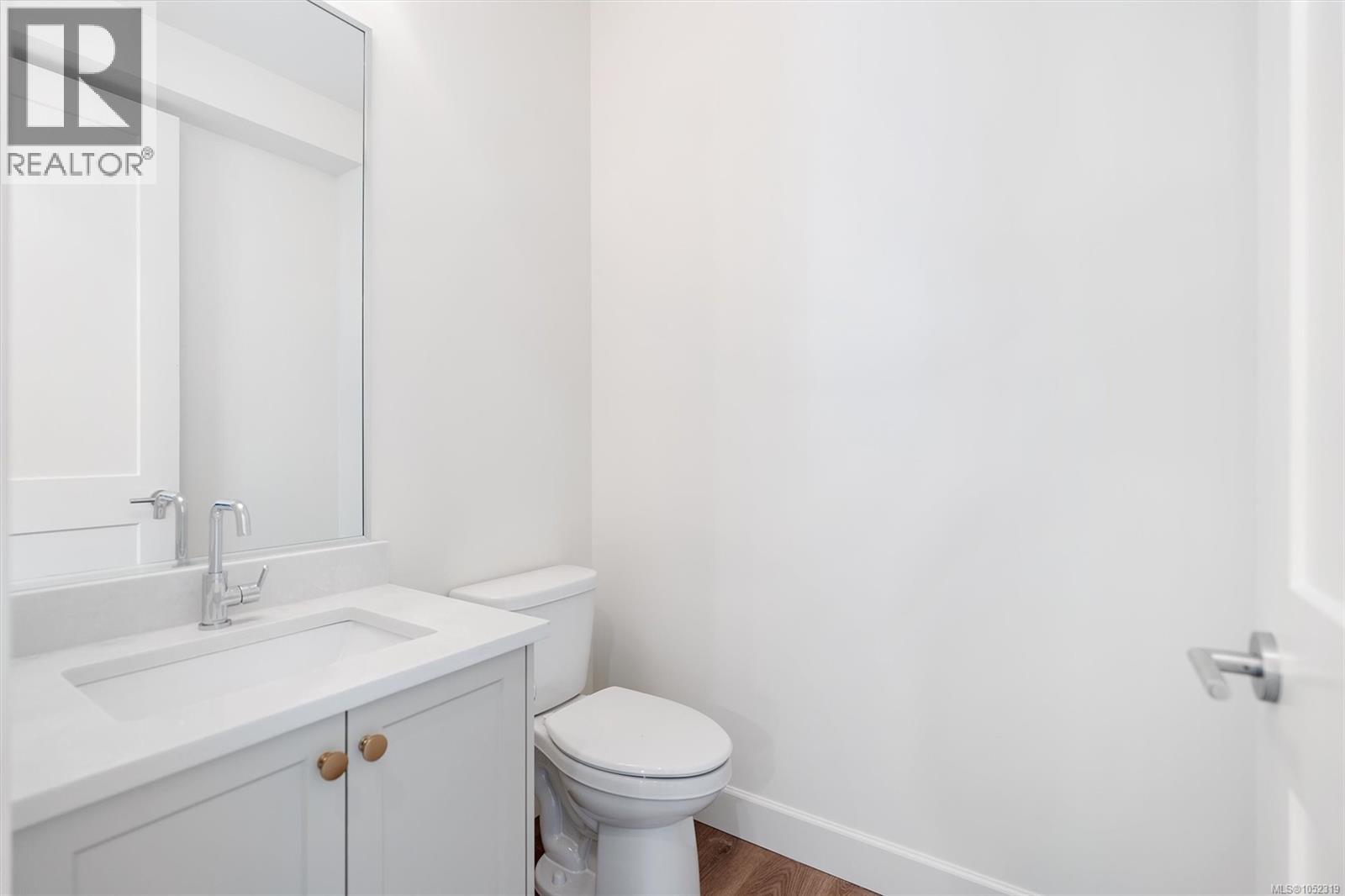 #2 768 Lindsay St - 17