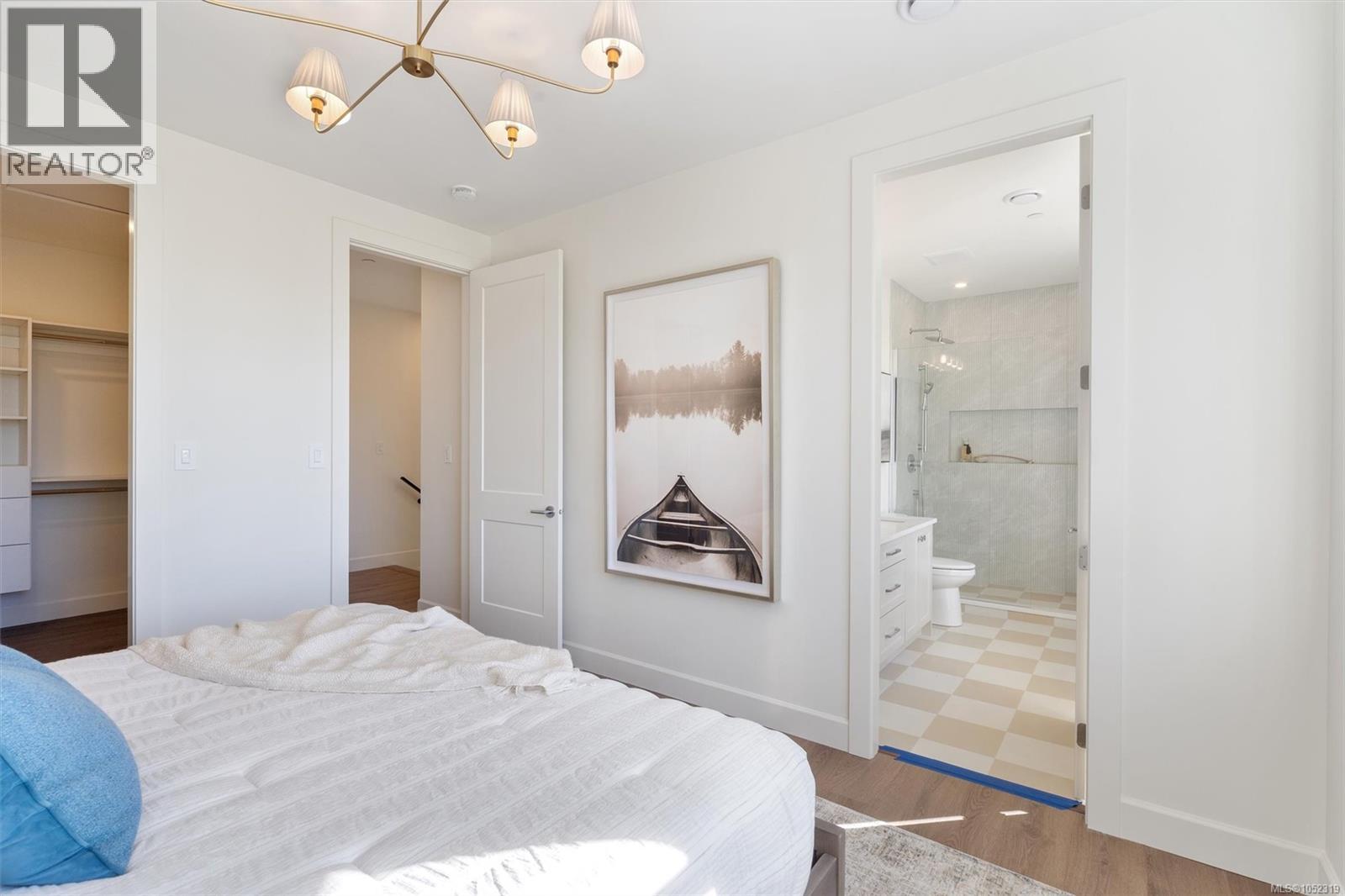 #2 768 Lindsay St - 21