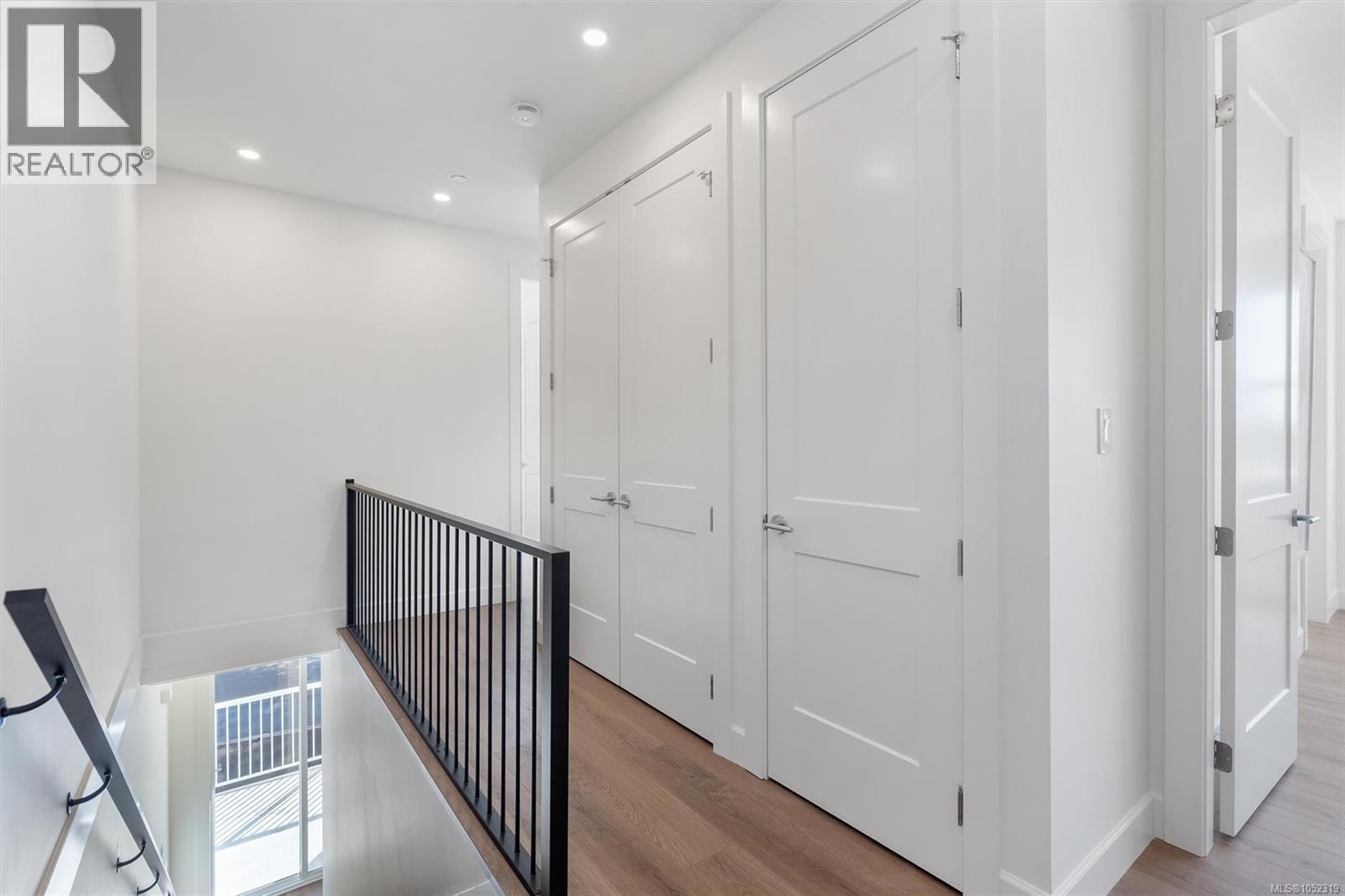 #2 768 Lindsay St - 28