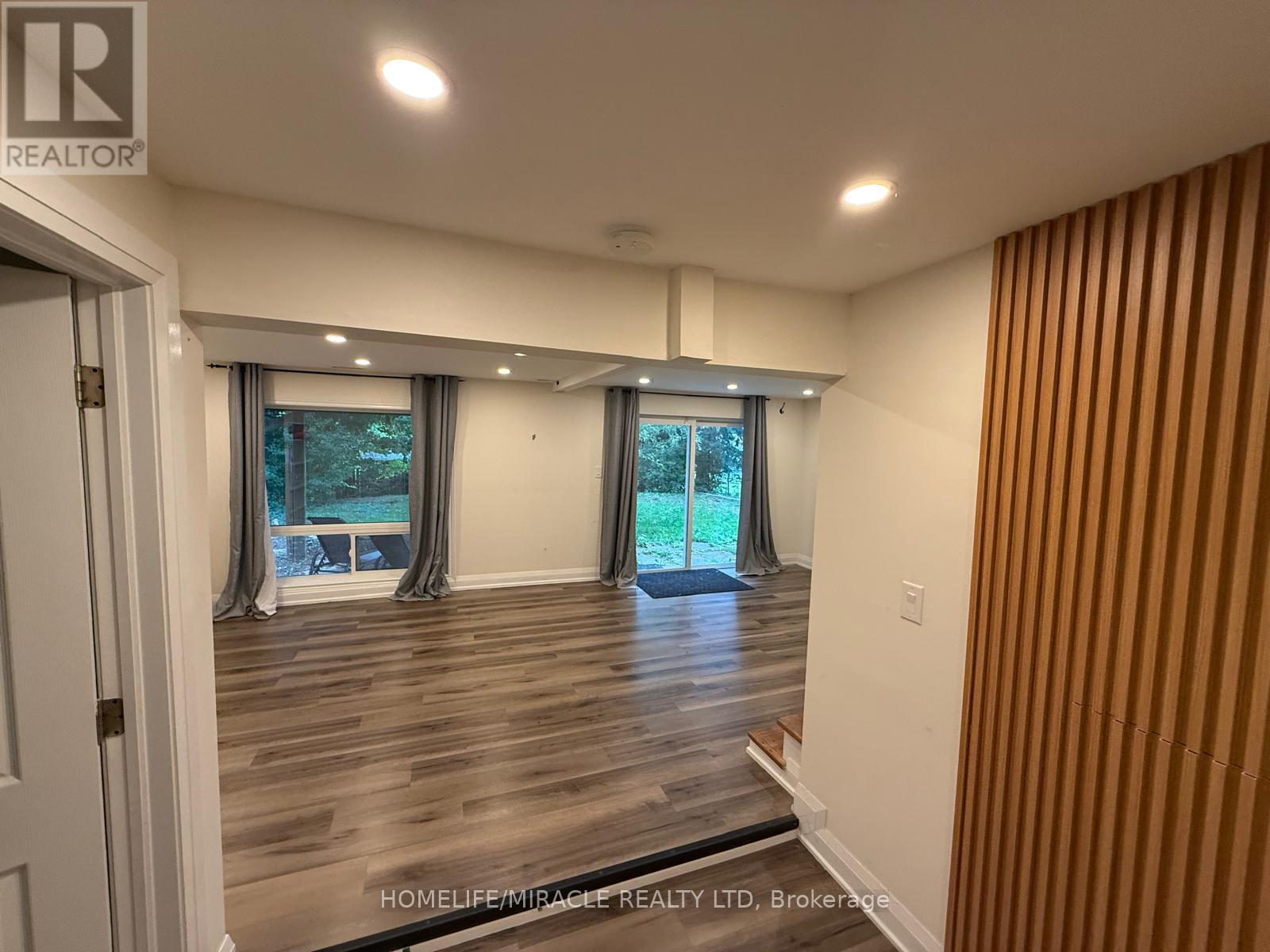 838 Grace Street — photo 11