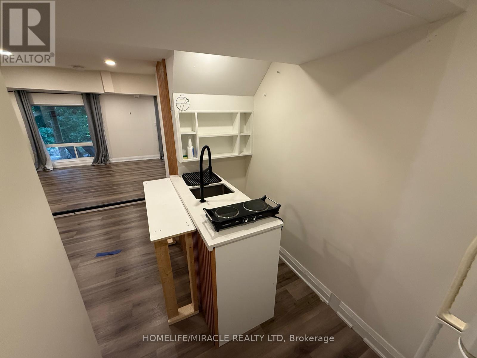 838 Grace Street — photo 14