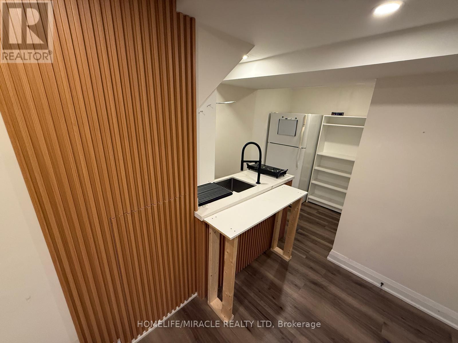 838 Grace Street — photo 4