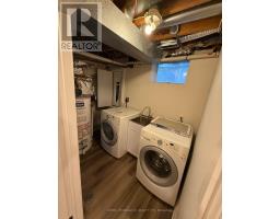 Bsmt - 838 Grace Street, Newmarket, ON L3Y2L7 Photo 6