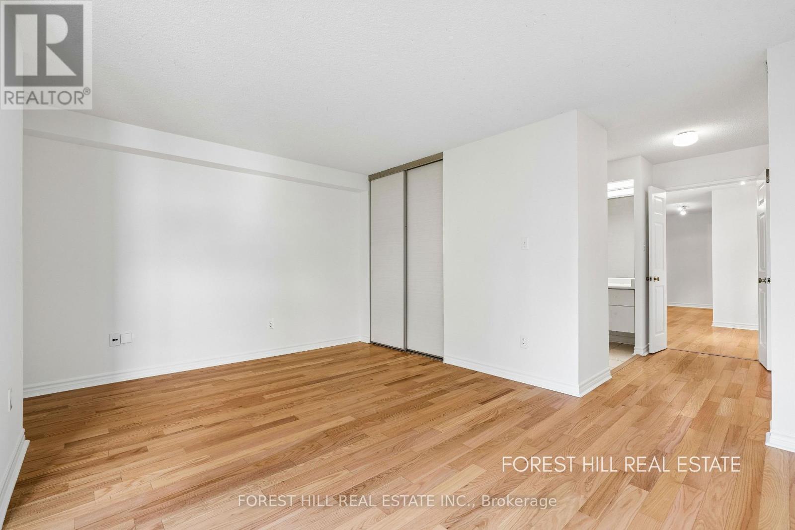 301B- 195 St. Patrick Street, Toronto, ON photo 11