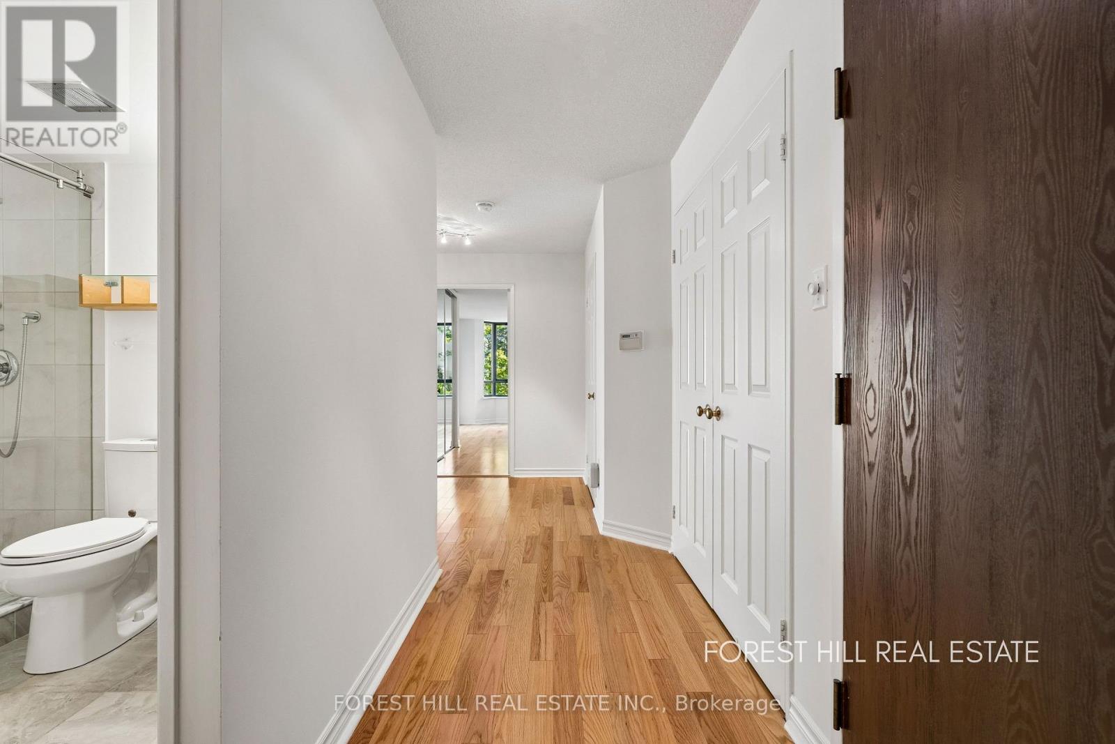 301B- 195 St. Patrick Street, Toronto, ON photo 5