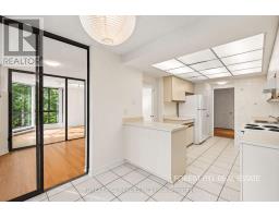 301b - 195 St. Patrick Street, Toronto, ON M5R2Y8 Photo 9