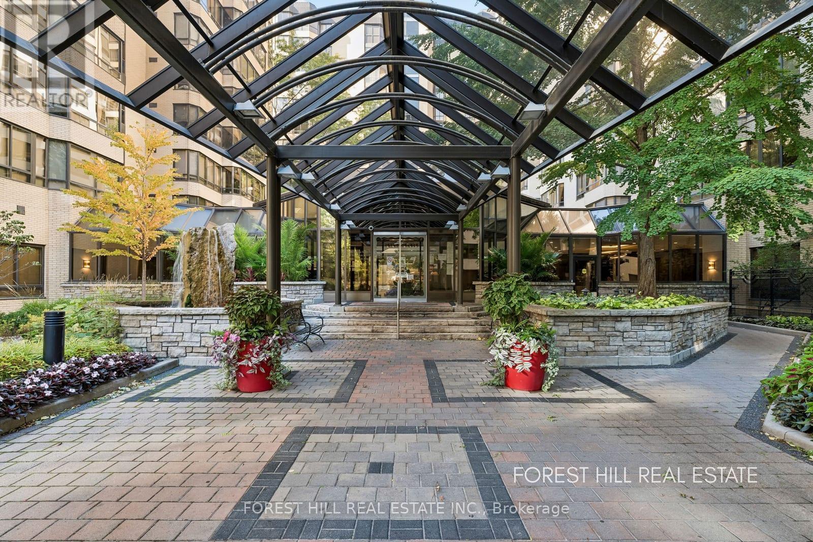301B- 195 St. Patrick Street, Toronto, ON photo 2