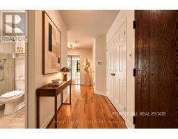 301b - 195 St. Patrick Street, Toronto, ON M5R2Y8 Photo 6