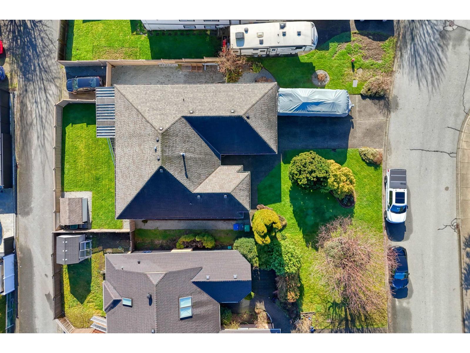 5 Bed, 4 Bath House for Sale in Surrey – 6260 191A STREET, Surrey – MLS# R3175363 - Image 34