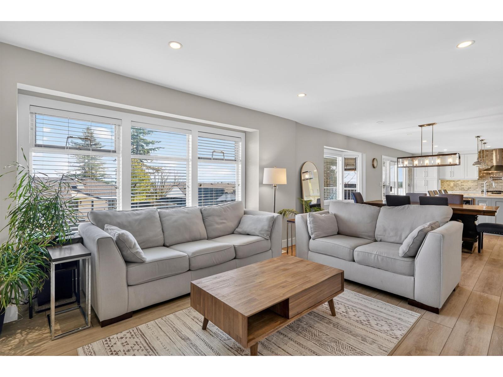5 Bed, 4 Bath House for Sale in Surrey – 6260 191A STREET, Surrey – MLS# R3175363 - Image 8