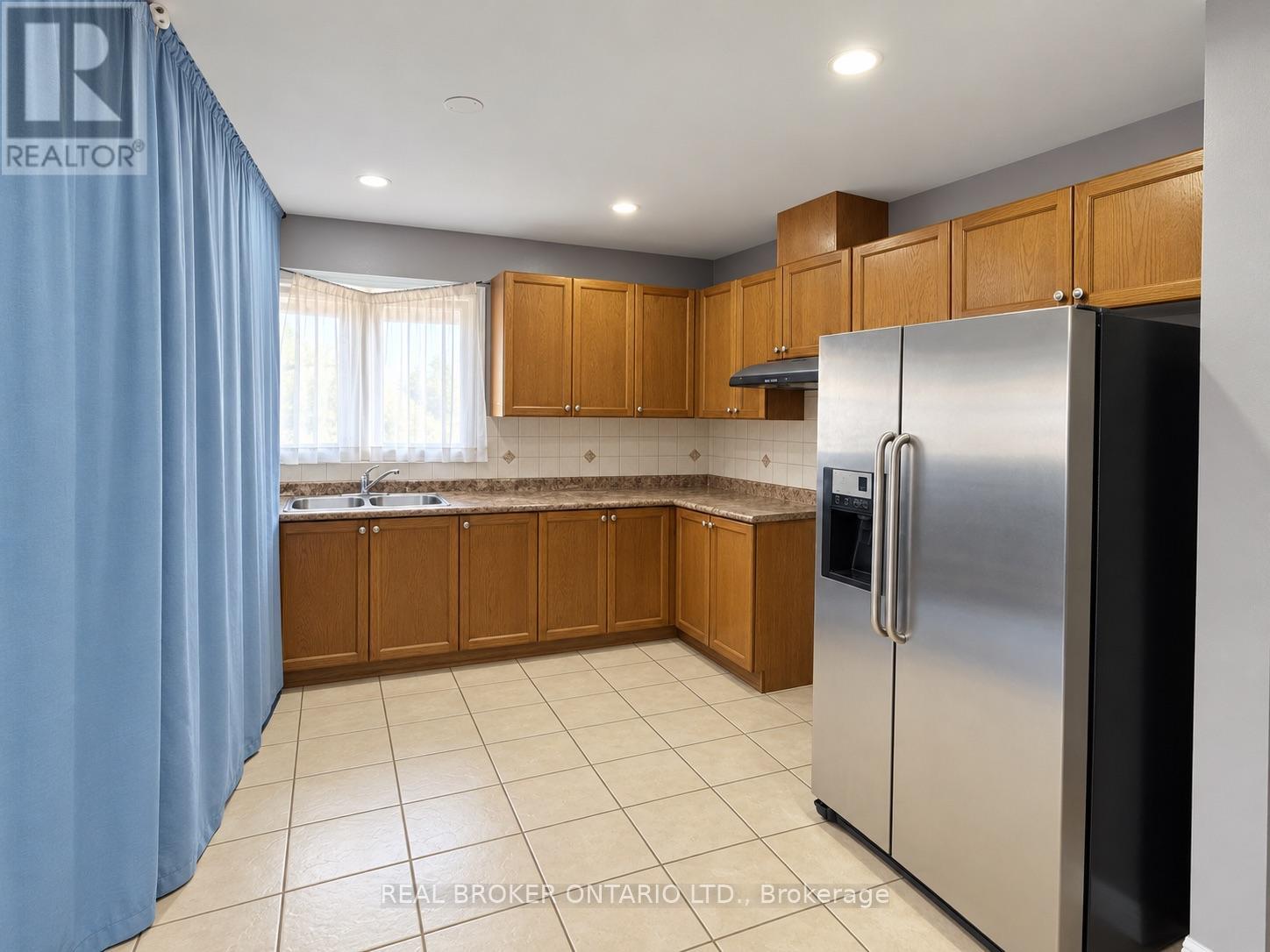 88 Sir Jacobs Crescent — photo 15