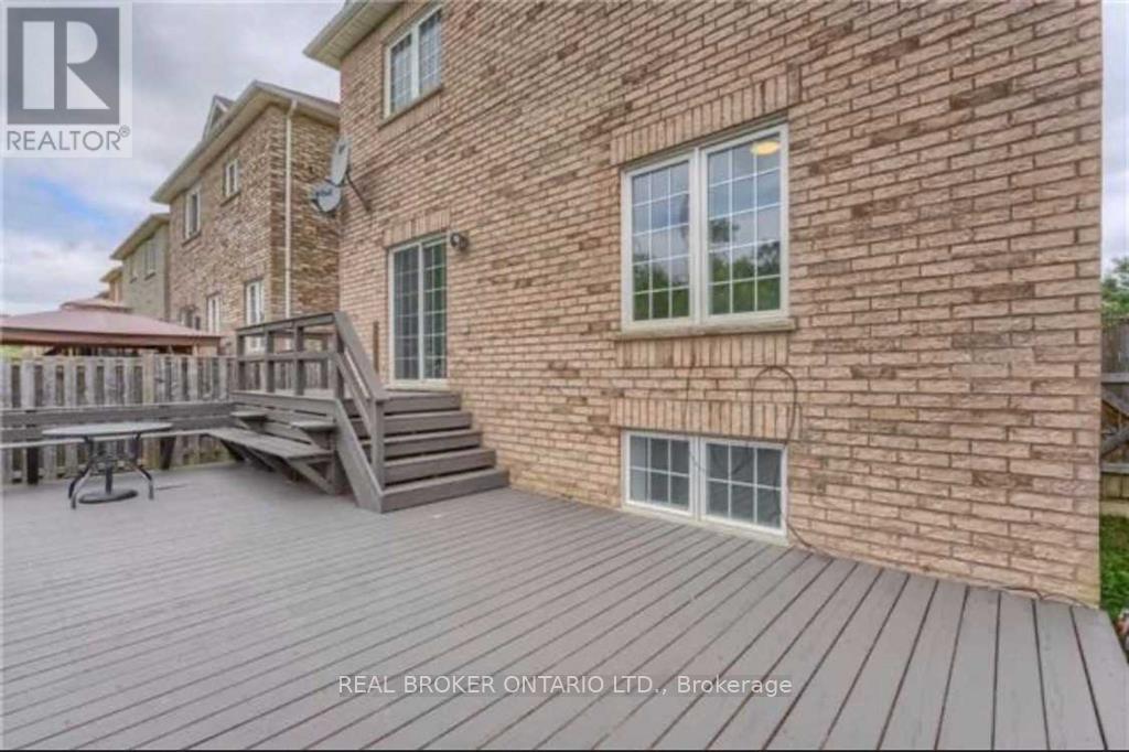 88 Sir Jacobs Crescent — photo 23