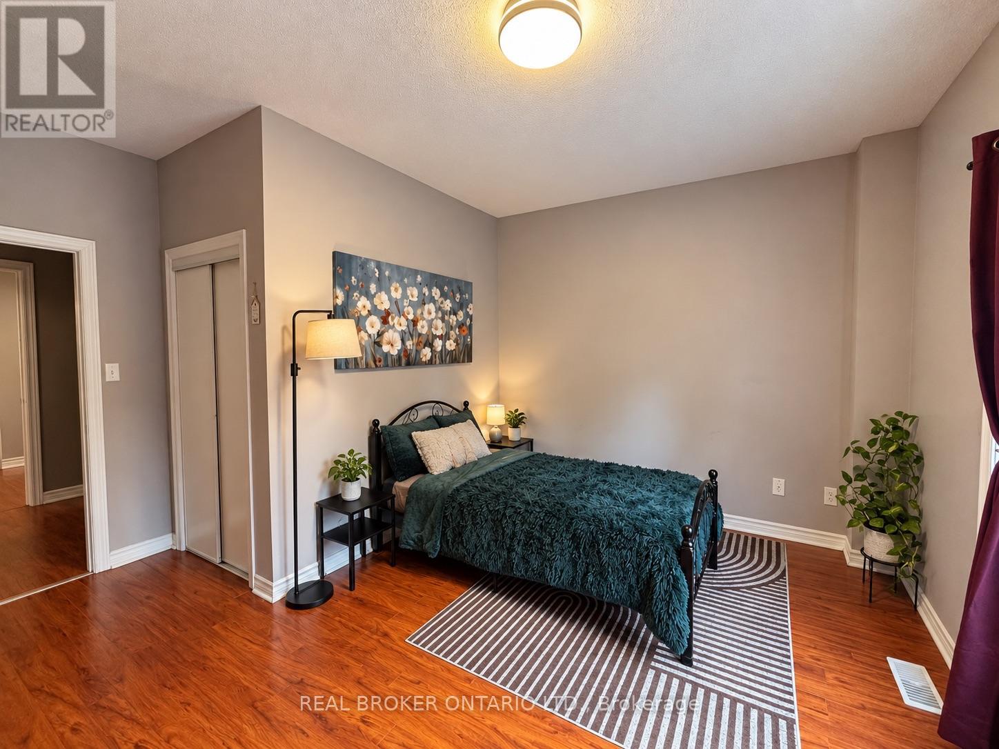 88 Sir Jacobs Crescent — photo 8