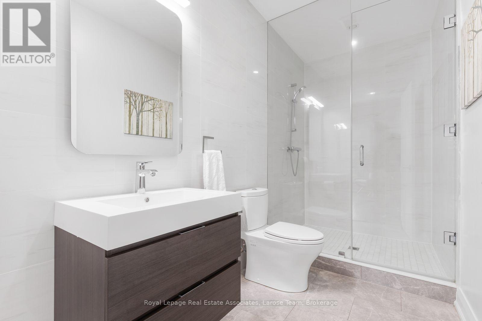 41 B MAPLE AVENUE N - 25