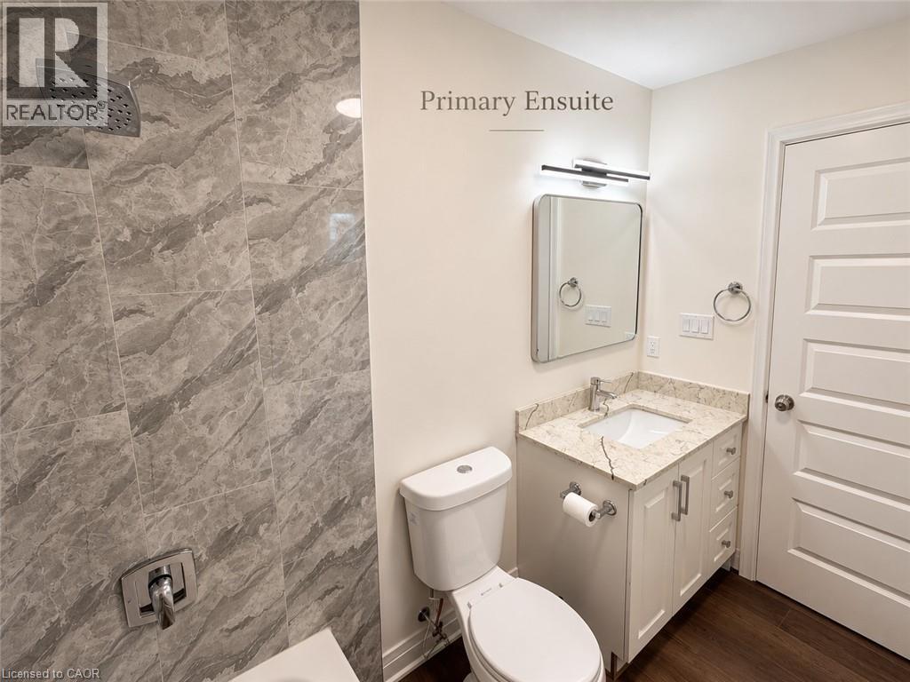 15 Keele Street — photo 11