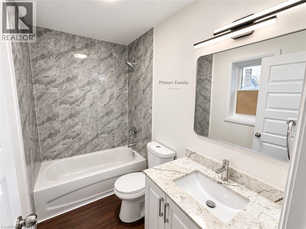 15 Keele Street — photo 12