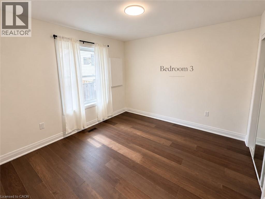 15 Keele Street — photo 17