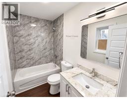 15 Keele Street Unit# Unit B, St  Catharines, ON L2T1M8 Photo 12