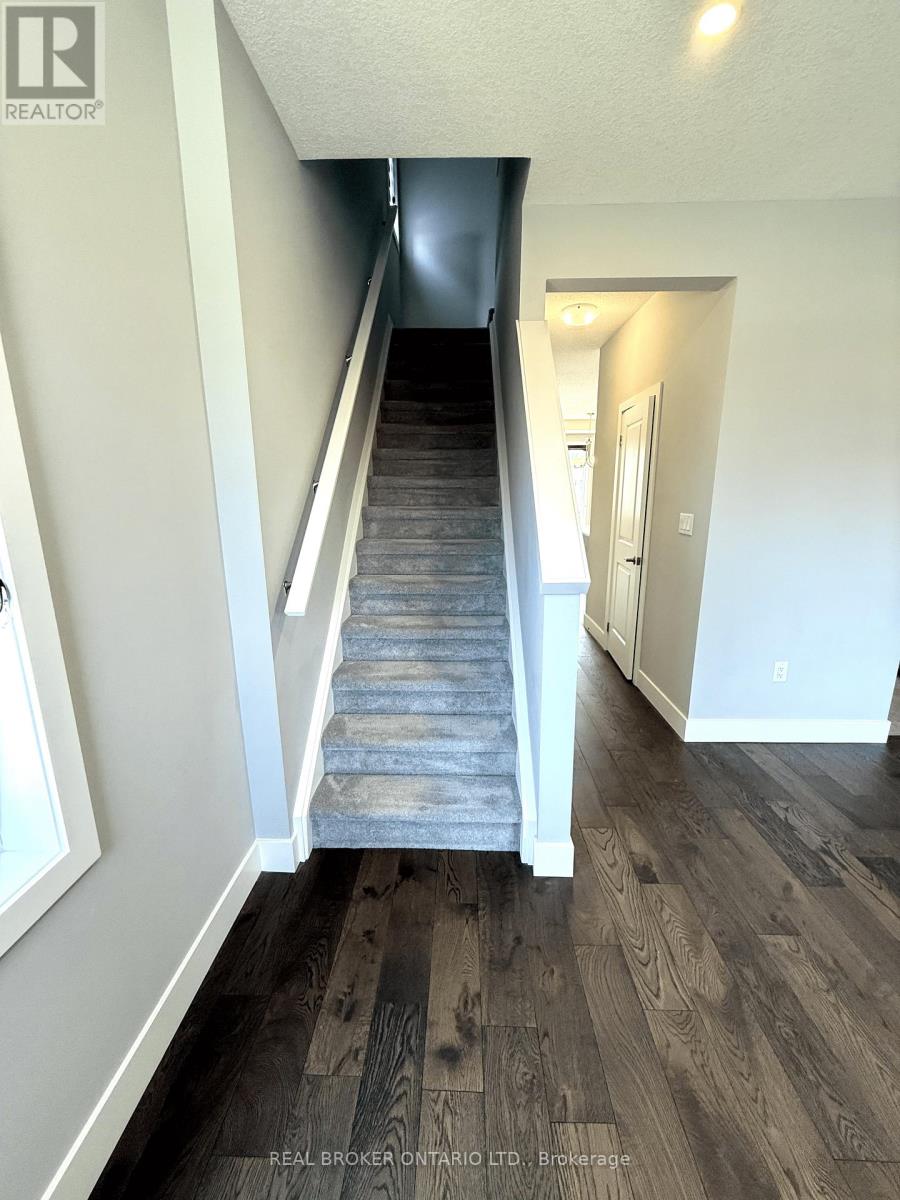 177 Edgevalley Road — photo 14