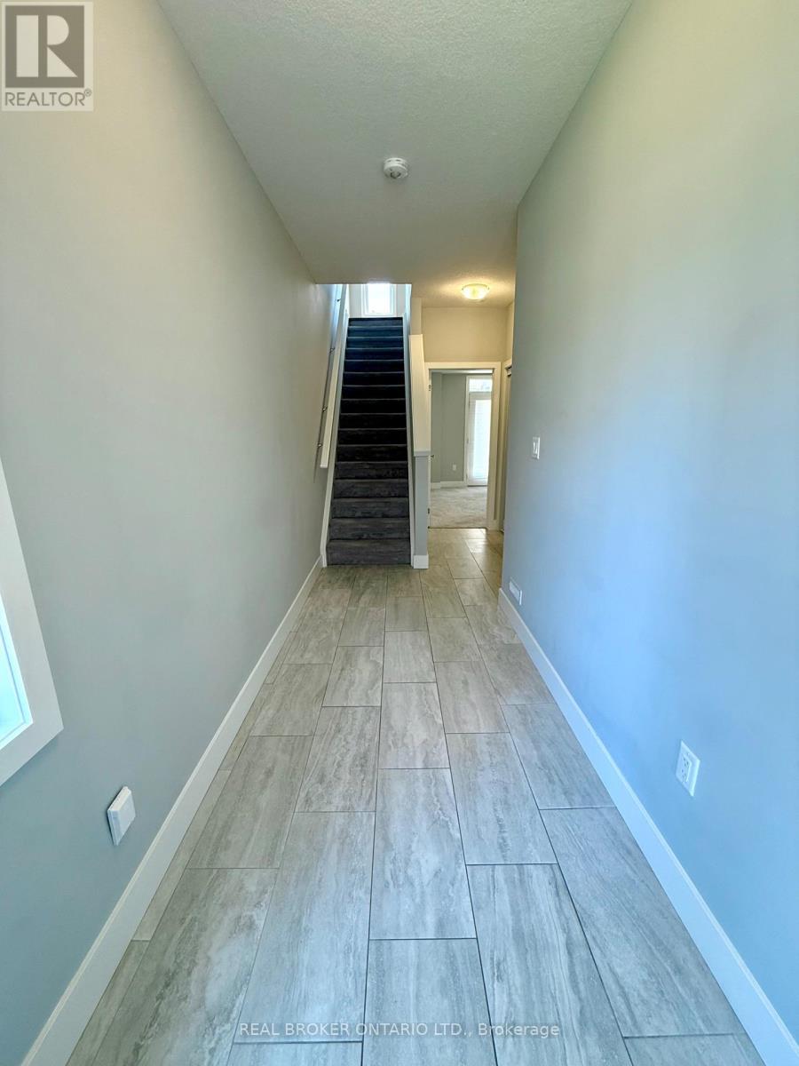 177 Edgevalley Road — photo 4