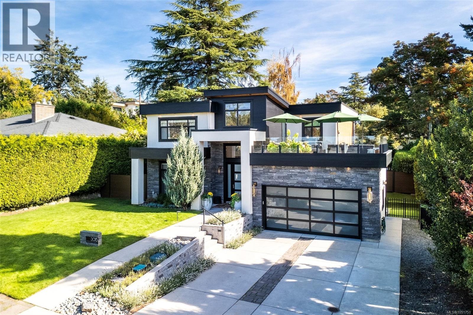  3015 Eastdowne Road, Oak Bay